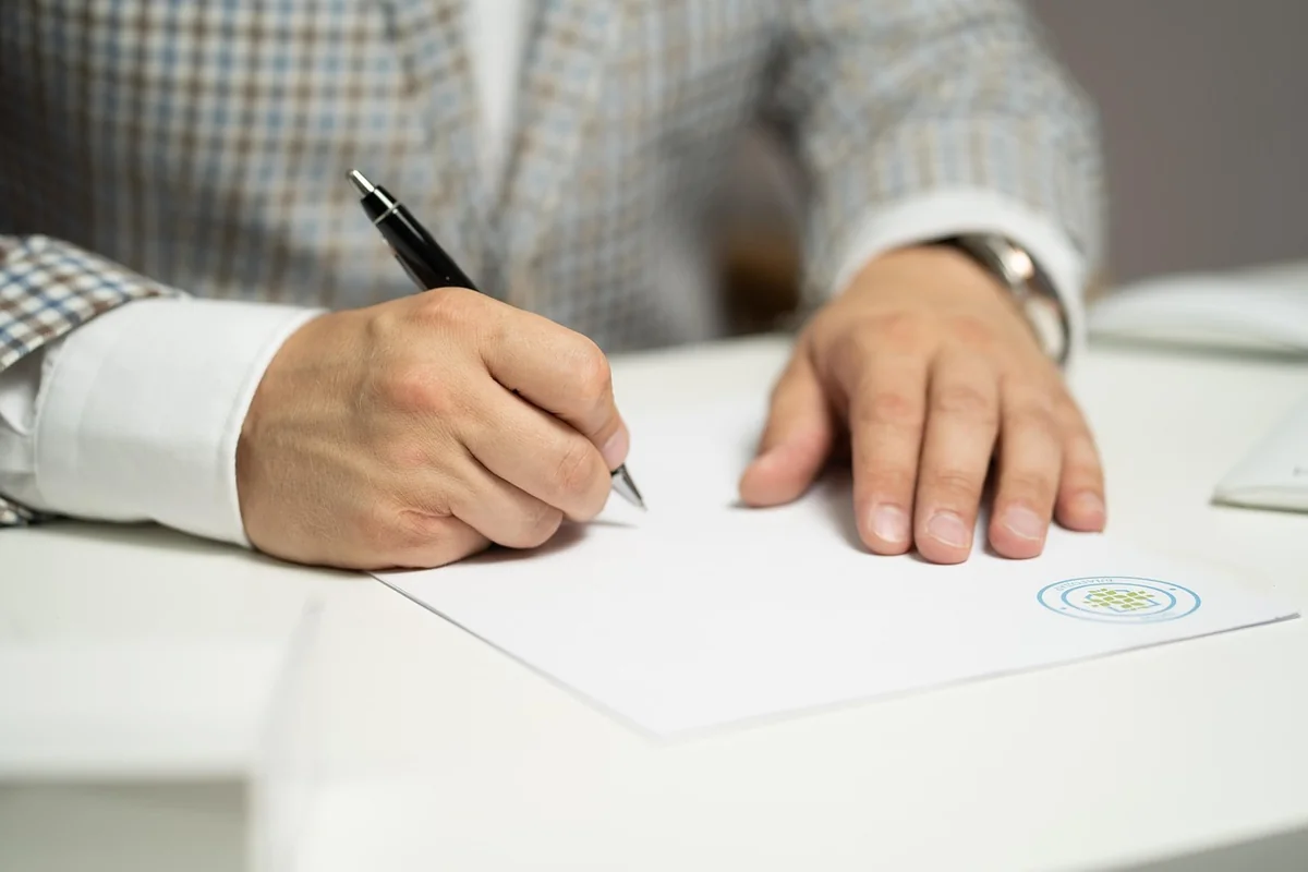 Signature pour ordre modèle : guide complet et exemples gratuits 2026