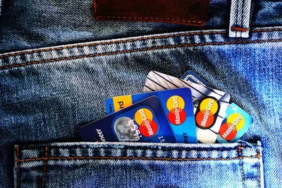 Découvrez les avantages de la mastercard dual en 2026 pour simplifier vos paiements